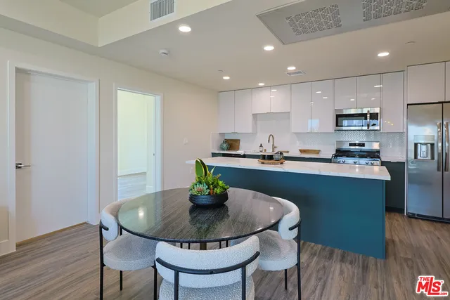 $3,700 | 1037 Dewey Avenue, Unit 604, Los Angeles, CA 90006