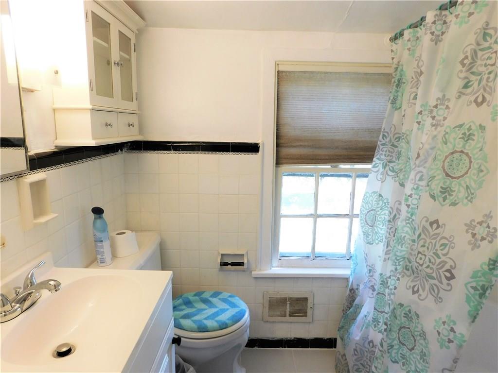 317 Duff Road Pittsburgh, PA 15235 - Photo 16 of 25 Gallery Image 16