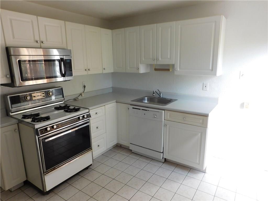 317 Duff Road Pittsburgh, PA 15235 - Photo 6 of 25 Gallery Image 6
