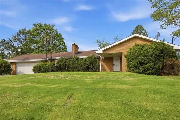 $212,000 | 4104 Burnsire Drive, Irwin, PA 15642