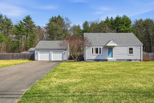 $349,900 | 62 Millbrook Drive, East Longmeadow, MA 01028