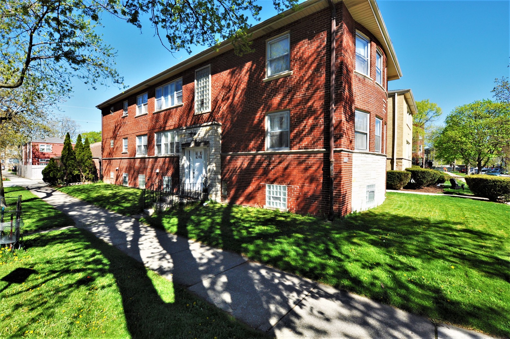 6300 North Whipple St