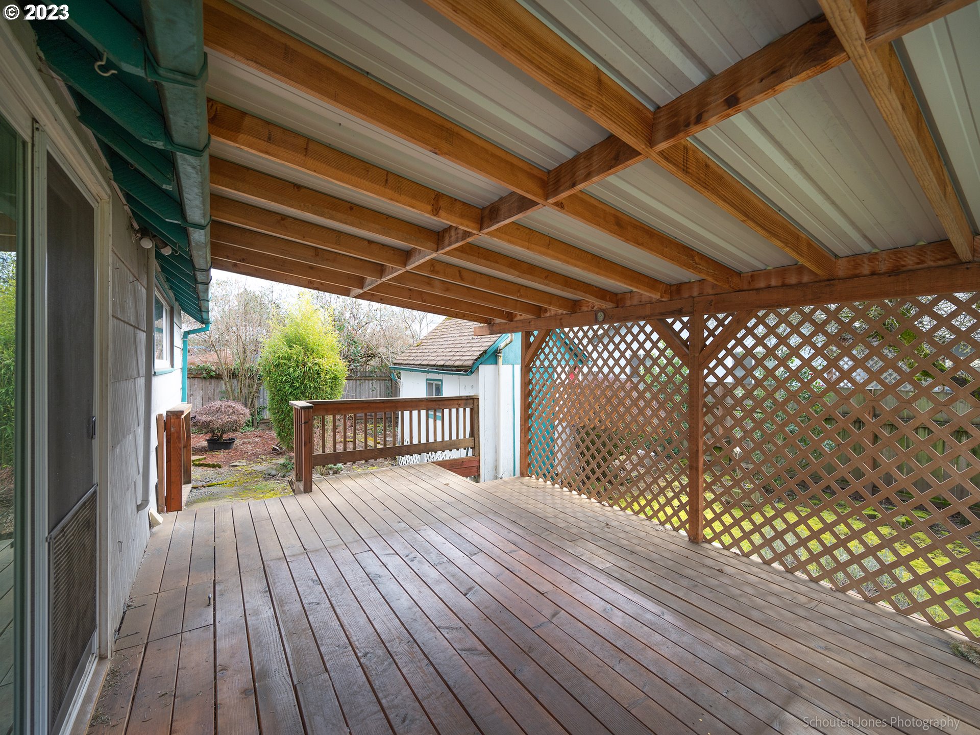 663 West Fairview Drive Springfield, OR 97477 - Photo 26 of 32
