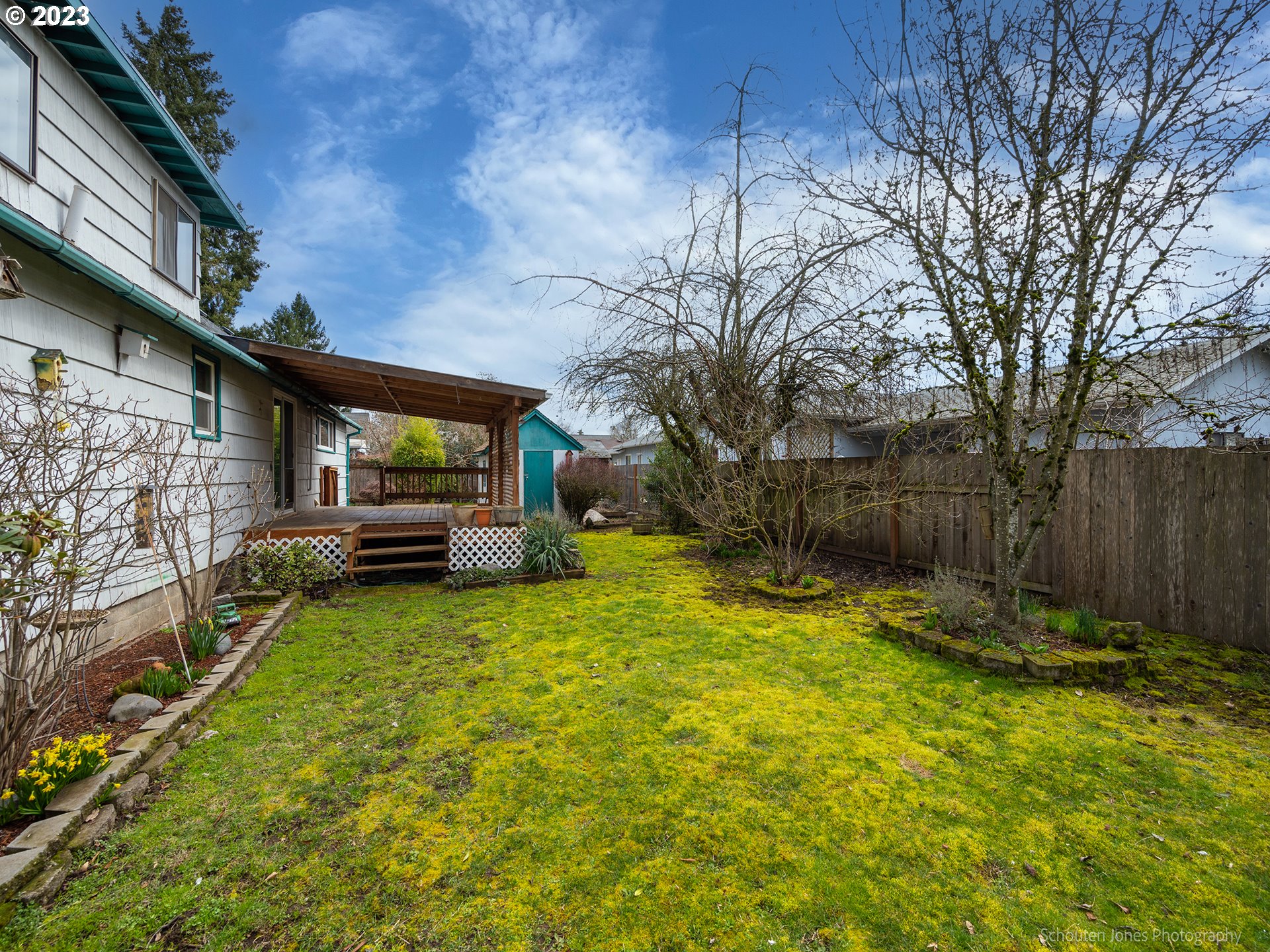 663 West Fairview Drive Springfield, OR 97477 - Photo 28 of 32