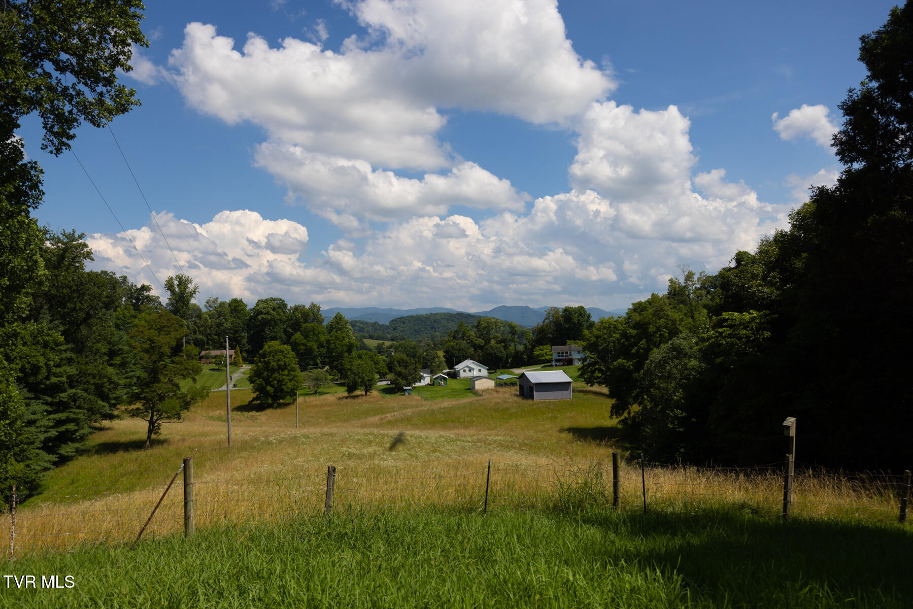 133 Bob Wright Road Elizabethton, TN 37643 - Photo 29 of 46 133bobwright_260708_0001