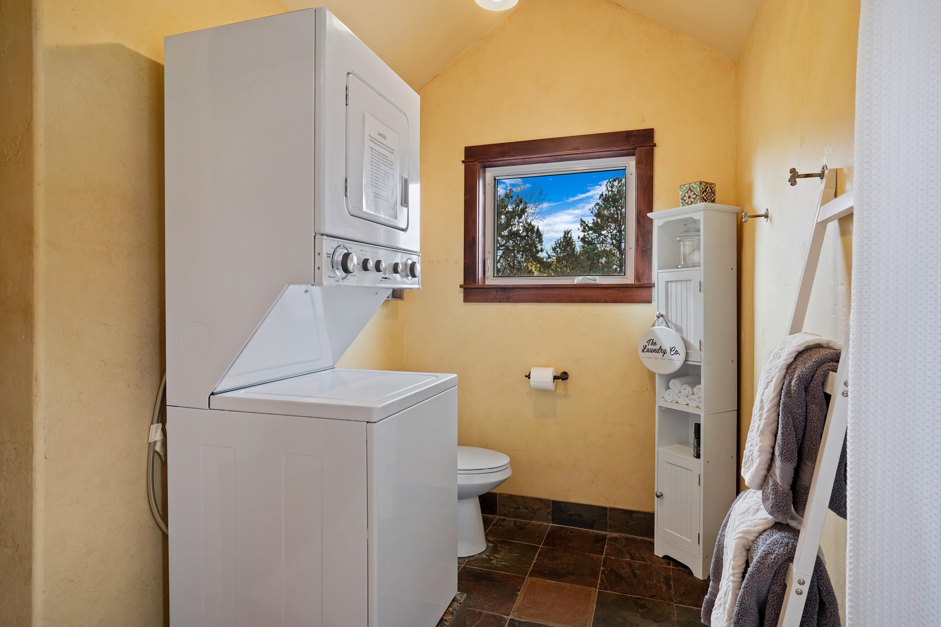 63520 Cricketwood Road Bend, OR 97701 - Photo 70 of 84 DSC04047