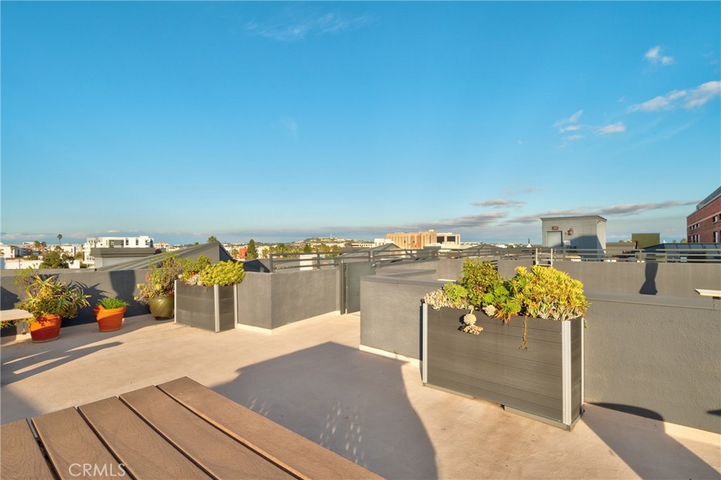 838 Pine Avenue, Unit 118 Long Beach, CA 90813 - Photo 33 of 35