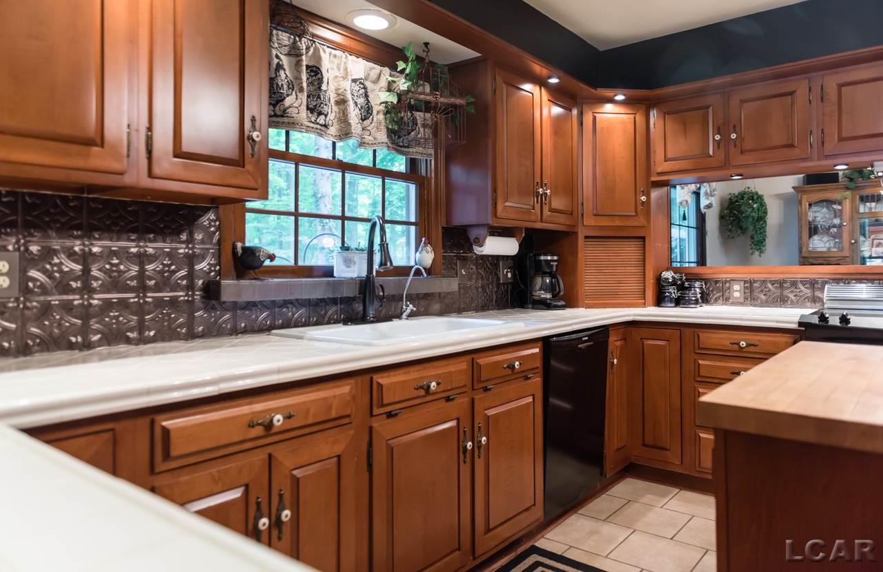 3575 Hunt Road Adrian, MI 49221 - Photo 64 of 99 31387487-63.JPG