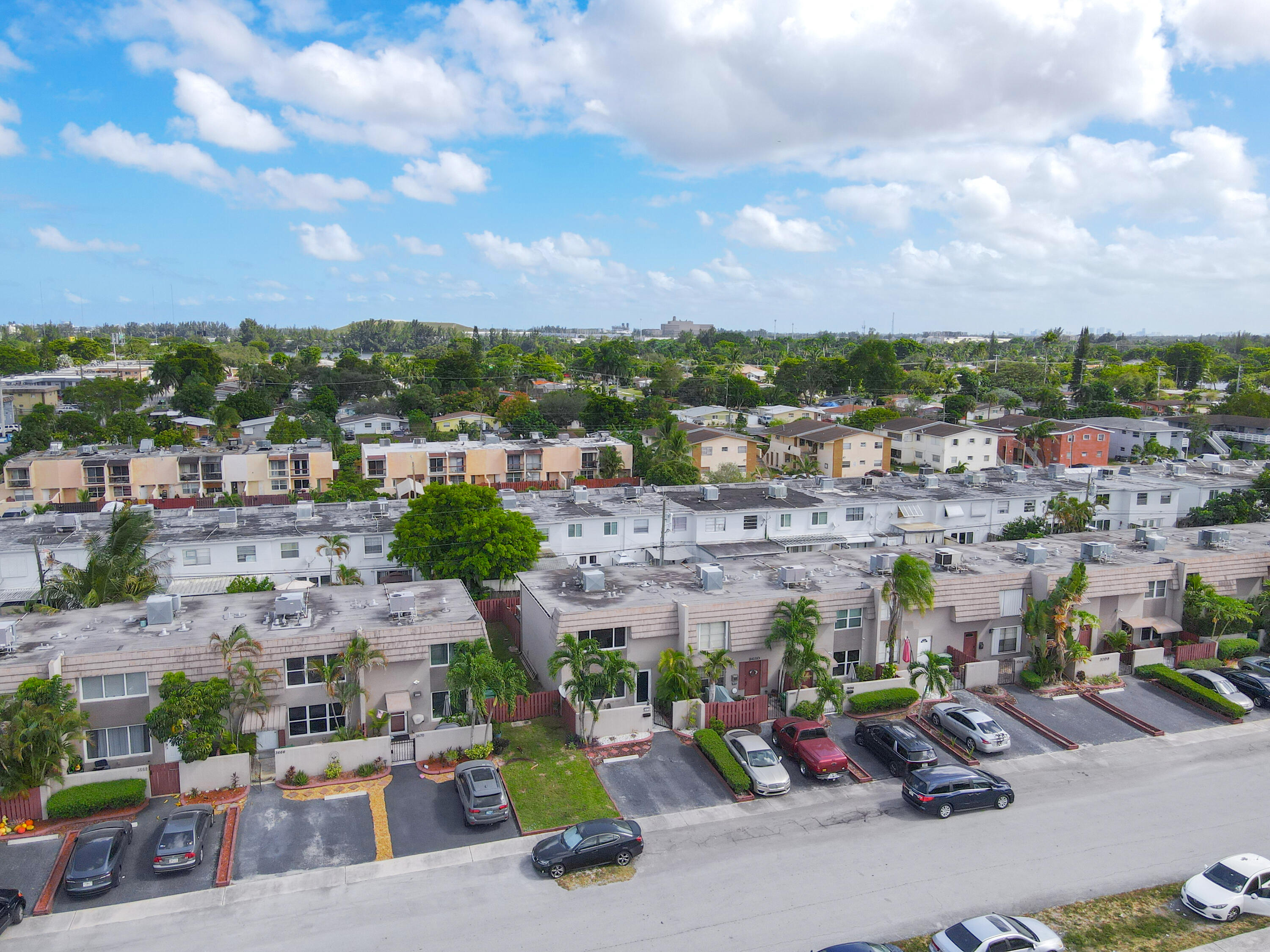 3672 Southwest 59th Terrace, Unit 73 Davie, FL 33314 - Photo 35 of 39 a view of a city