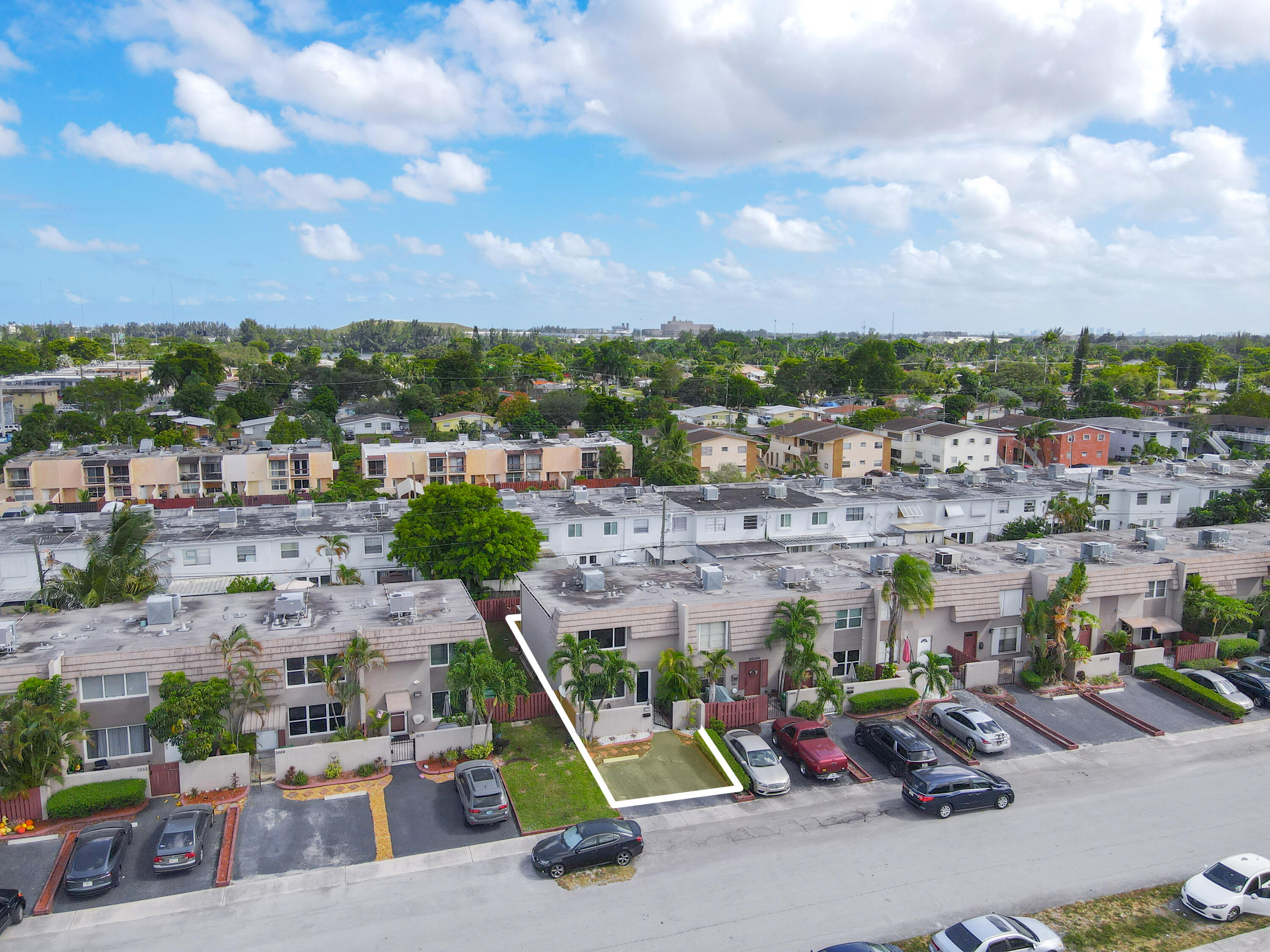 3672 Southwest 59th Terrace, Unit 73 Davie, FL 33314 - Photo 36 of 39 a view of a city