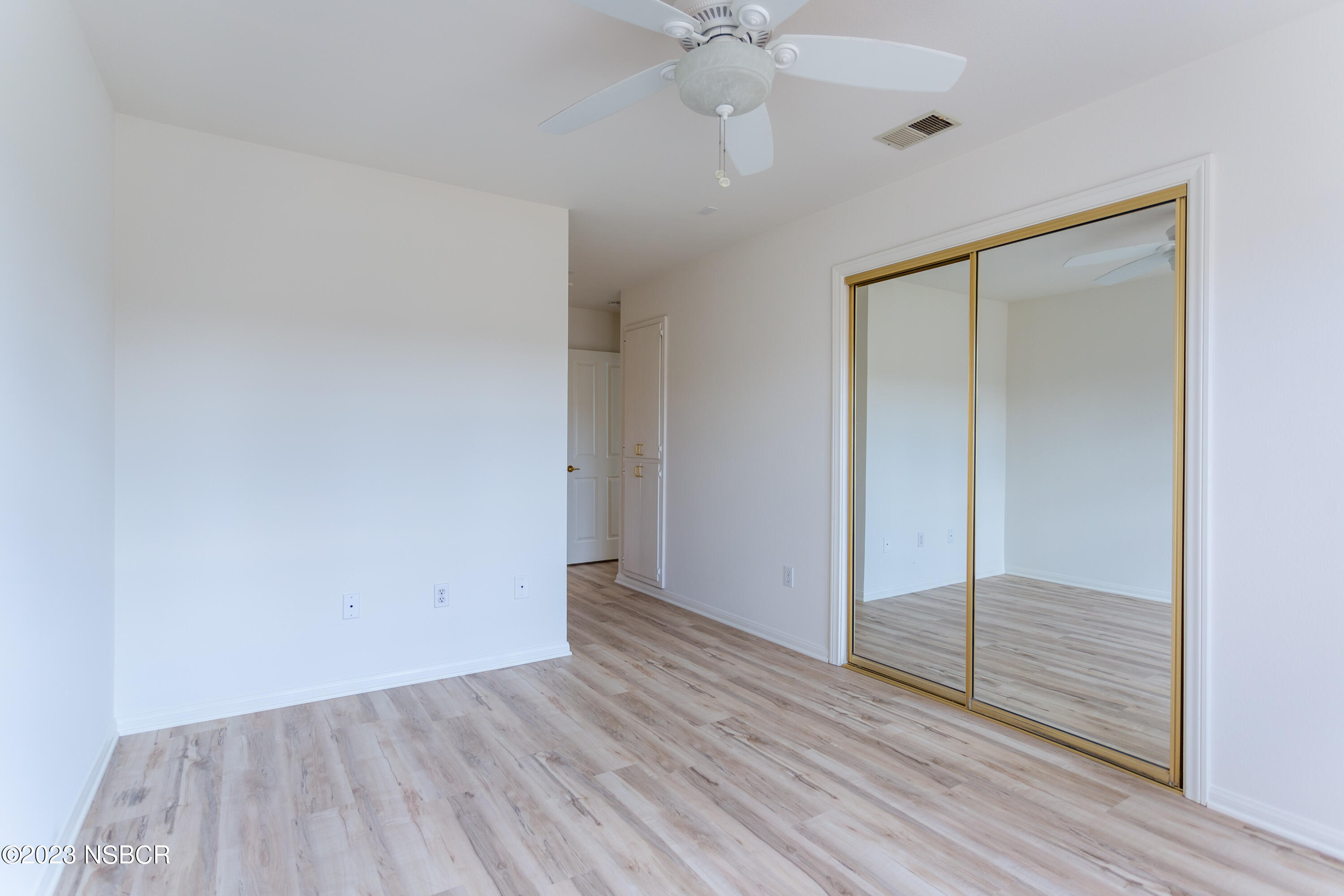 317 5th Street, Unit D Solvang, CA 93463 - Photo 9 of 18 317 D 5Th Street-28