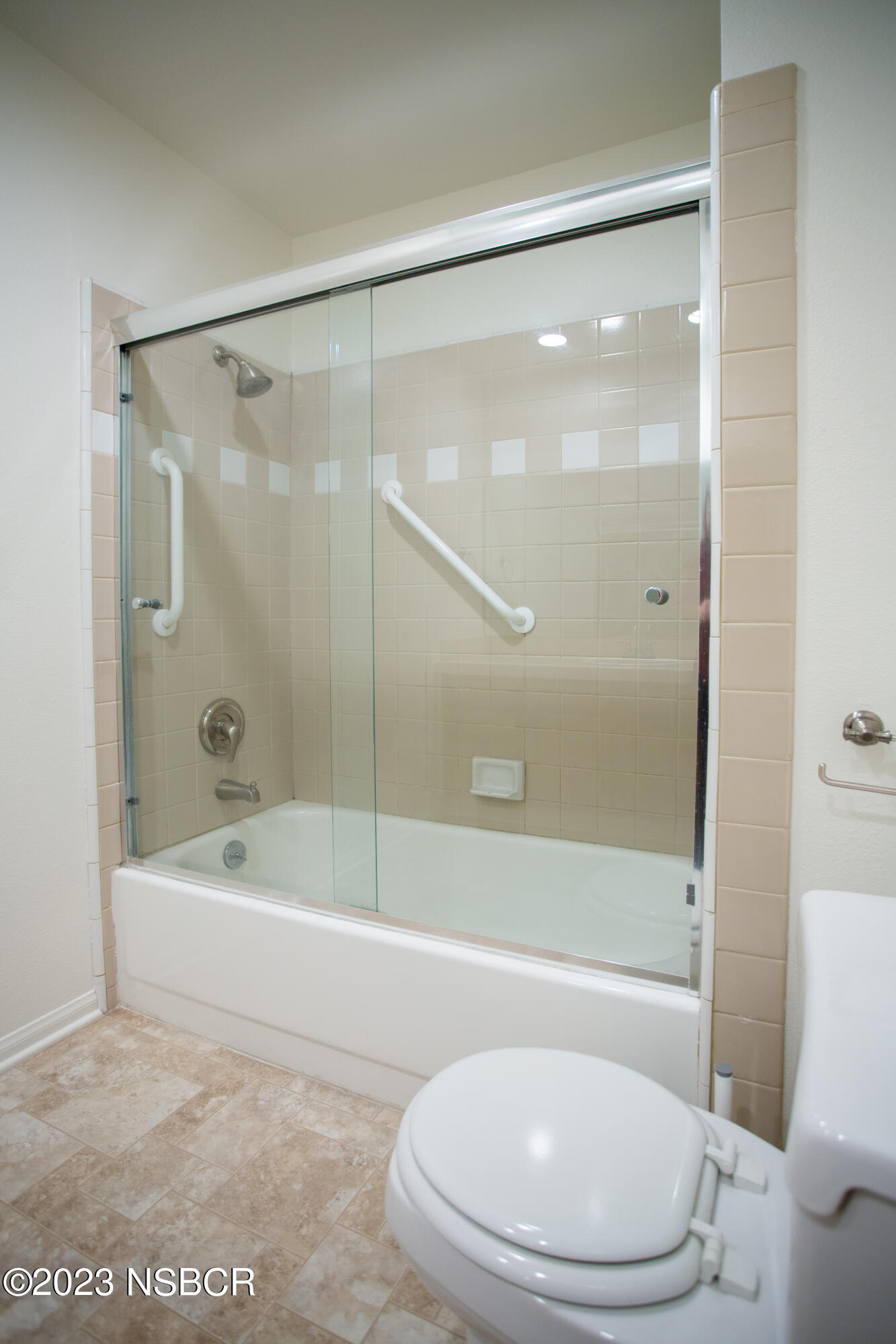 317 5th Street, Unit D Solvang, CA 93463 - Photo 10 of 18 317 D 5Th Street-primary bath