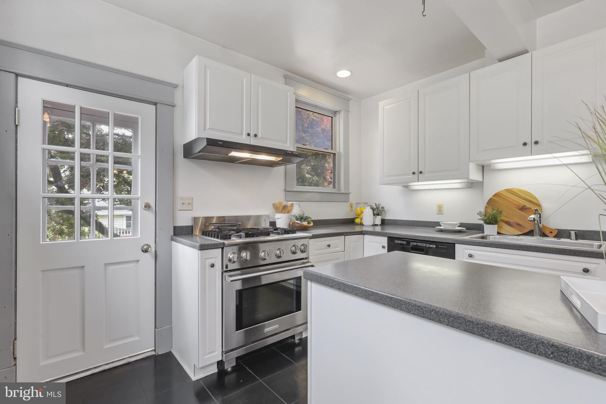 600 Dunkirk Road Baltimore, MD 21212 - Photo 18 of 52