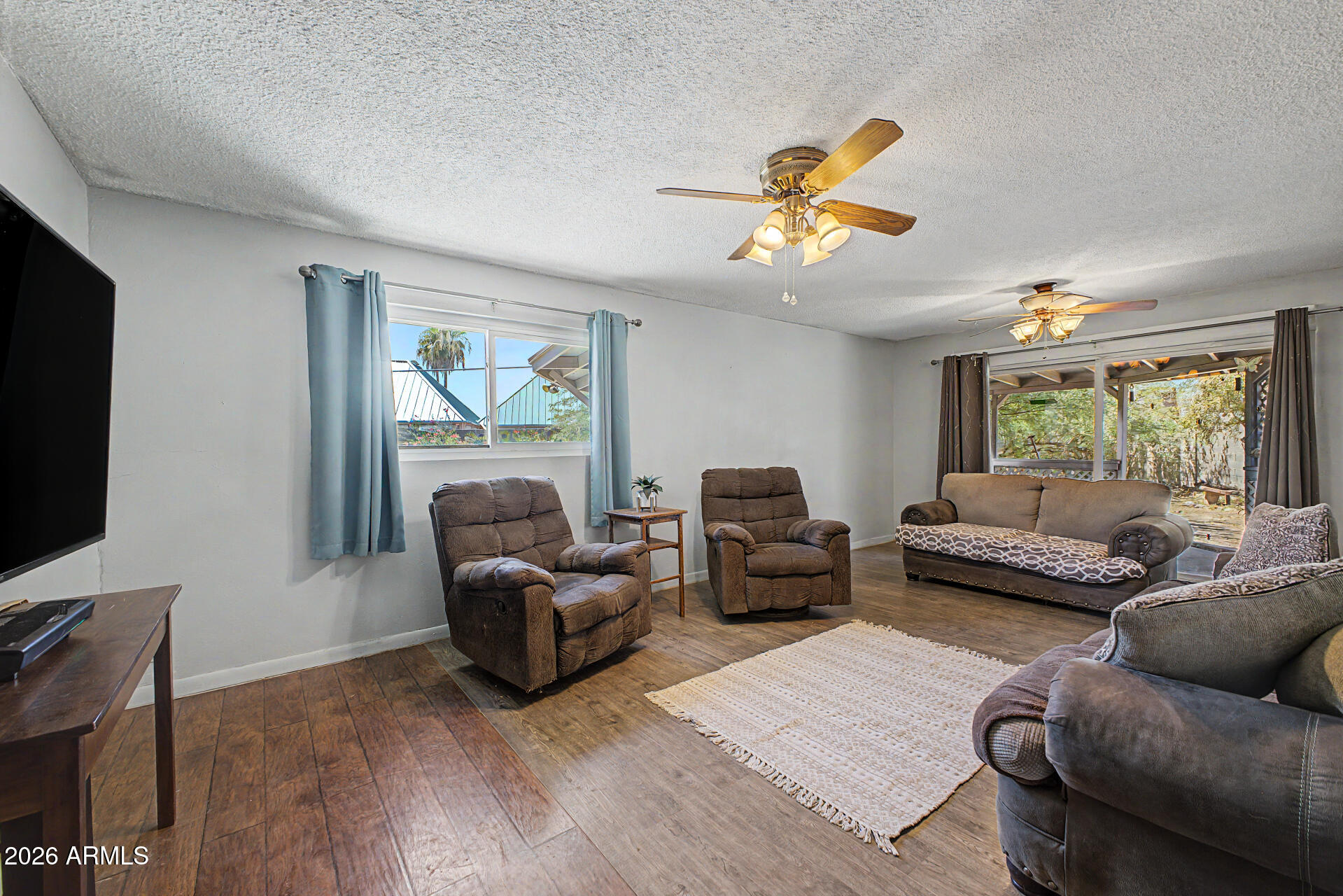 2227 West Rovey Avenue Phoenix, AZ 85015 - Photo 1 of 26 04 - Rovey