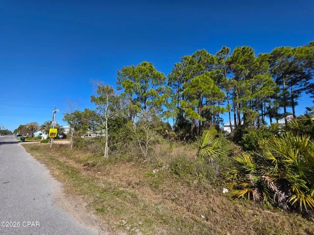 $225,000 | 5700 Pinetree Avenue, Panama City, FL 32408