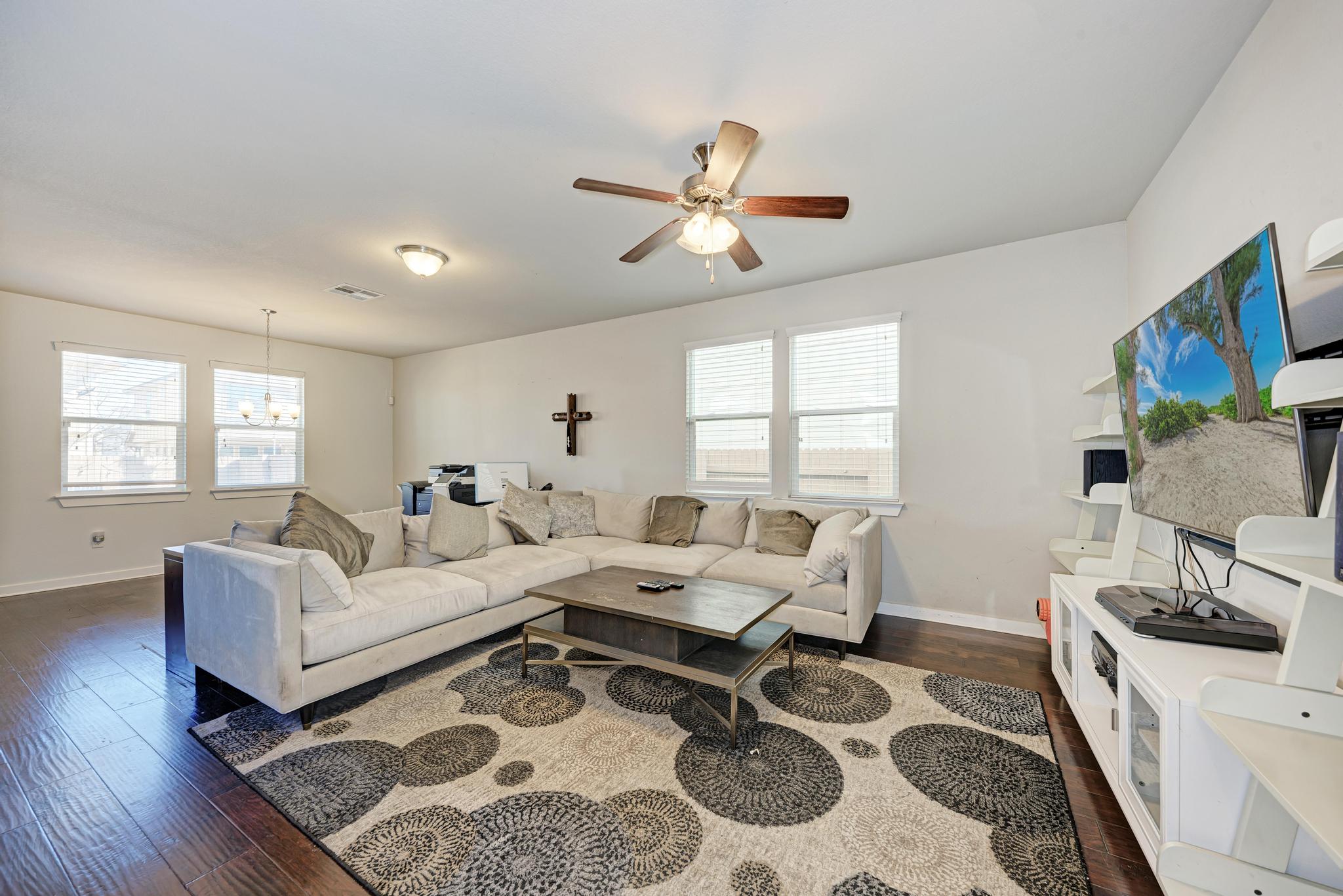 5305 Ingersoll Lane Austin, TX 78744 - Photo 4 of 27 a living room with furniture and a window
