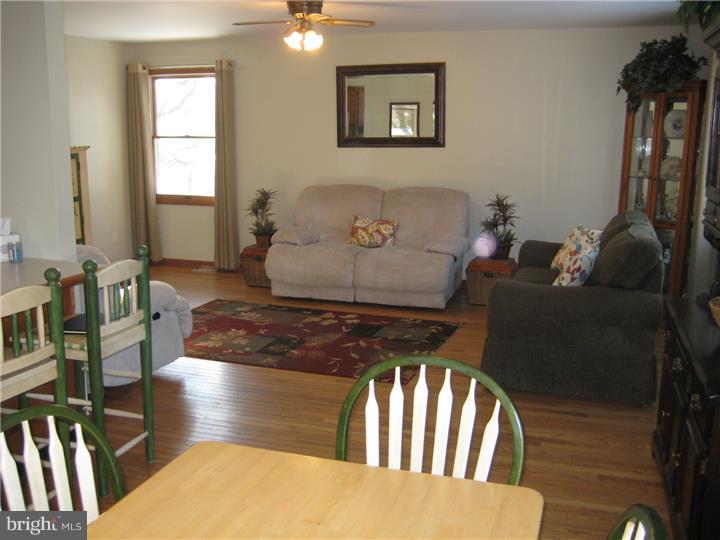 273 East Browning Road Bellmawr, NJ 08031 - Photo 6 of 17 Living Room