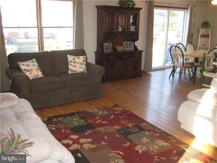 273 East Browning Road Bellmawr, NJ 08031 - Photo 7 of 17 Living Room