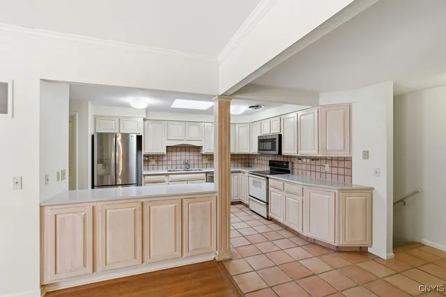 $315,000 | 25 The Orchard, Manlius, NY 13066