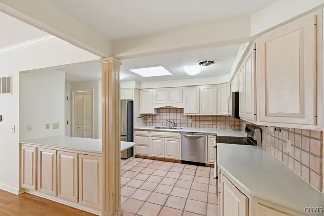 $315,000 | 25 The Orchard, Manlius, NY 13066