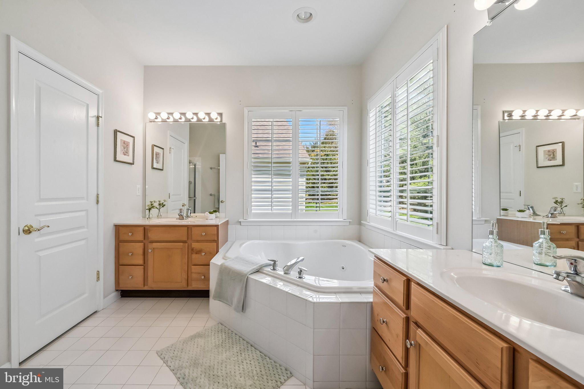 15 Shipps Way Delanco, NJ 08075 - Photo 18 of 24 Primary Bath