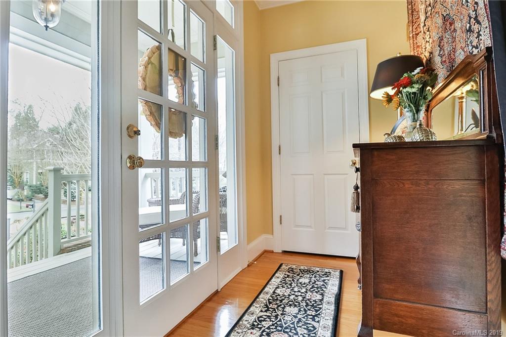 2120 Club Road Charlotte, NC 28205 - Photo 5 of 30 Gallery Image 5
