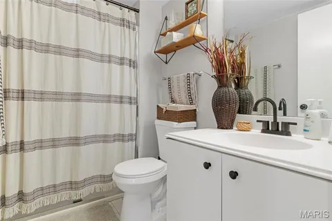 $190,000 | 10429 Corbeil Drive, Unit 60, St. Louis, MO 63146