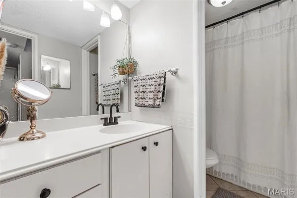 $190,000 | 10429 Corbeil Drive, Unit 60, St. Louis, MO 63146