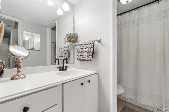 $190,000 | 10429 Corbeil Drive, Unit 60, St. Louis, MO 63146