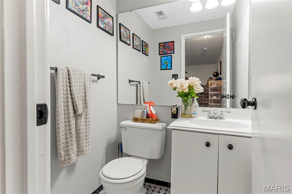 10429 Corbeil Drive, Unit 60 St. Louis, MO 63146 - Photo 23 of 26