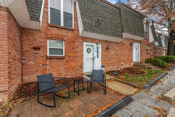$190,000 | 10429 Corbeil Drive, Unit 60, St. Louis, MO 63146