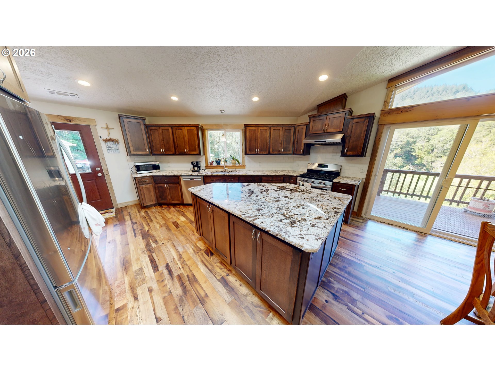 17638 Lewis Creek Road Brookings, OR 97415 - Photo 4 of 48