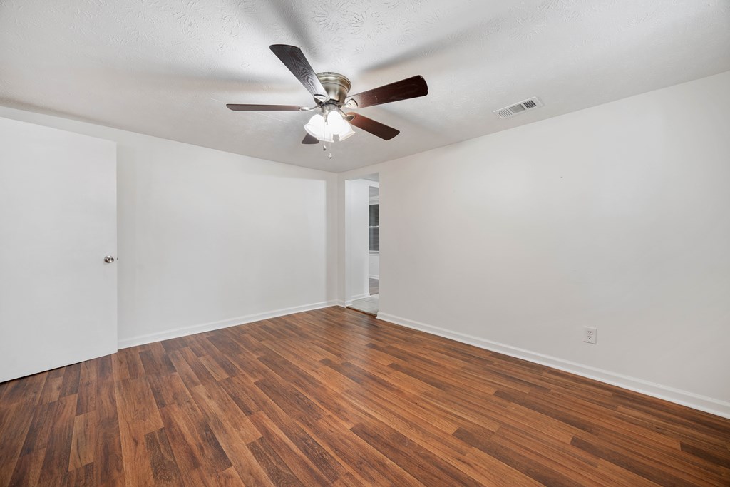 111 East Bon Acre Road Cataula, GA 31804 - Photo 3 of 15