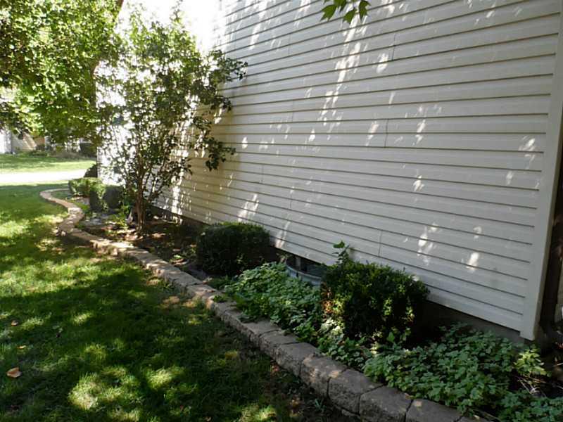 3129 Valley Farms Road Indianapolis, IN 46214 - Photo 5 of 15 Gallery Image 5