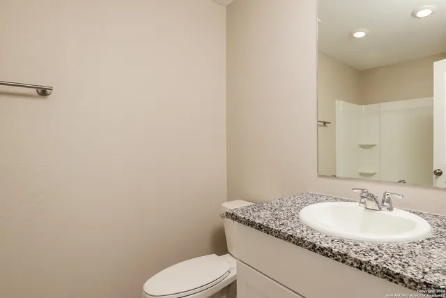 $1,400 | 3921 Far Horizon, Seguin, TX 78155