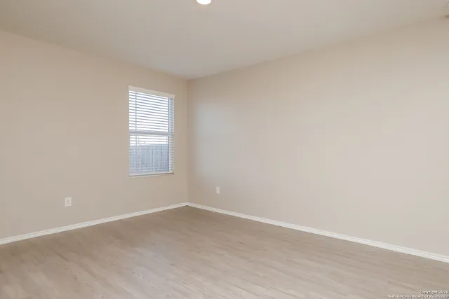 $1,400 | 3921 Far Horizon, Seguin, TX 78155