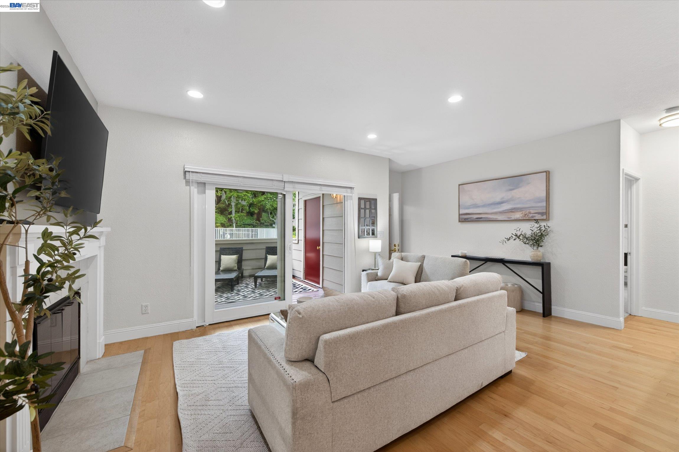 108 Norris Canyon Place, Unit D San Ramon, CA 94582 - Photo 4 of 33