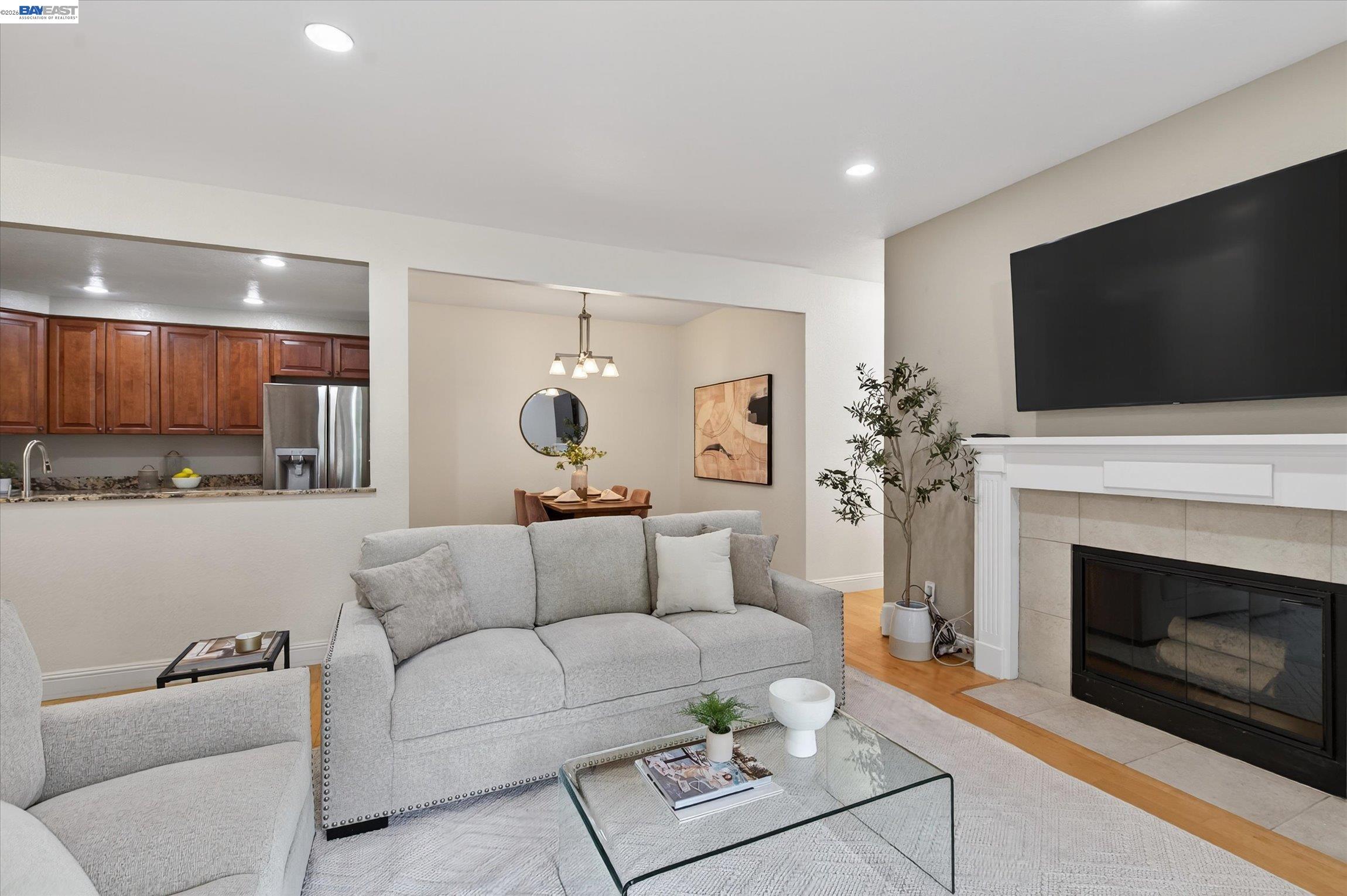 108 Norris Canyon Place, Unit D San Ramon, CA 94582 - Photo 7 of 33