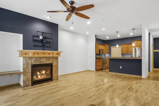 $349,900 | 10 Glen Brook Way, Unit 109, Fitchburg, WI 53711