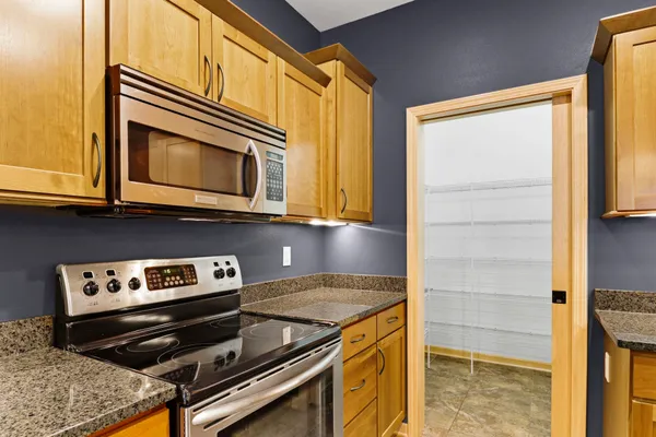 $339,900 | 10 Glen Brook Way, Unit 109, Fitchburg, WI 53711