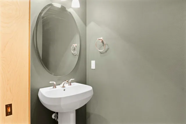 $349,900 | 10 Glen Brook Way, Unit 109, Fitchburg, WI 53711