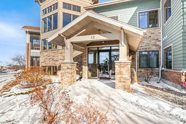 $339,900 | 10 Glen Brook Way, Unit 109, Fitchburg, WI 53711