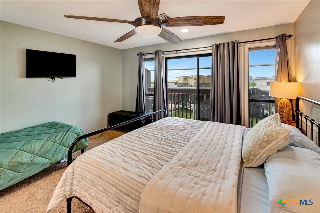 462 15th Street, Unit 2 Port O'Connor, TX 77982 - Photo 13 of 32