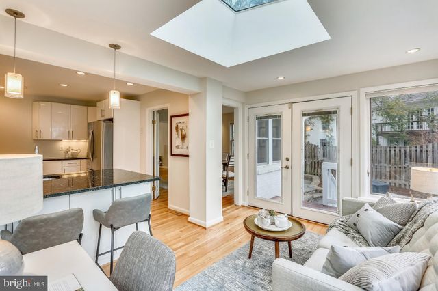 $1,160,000 | 5041 Westpath Terrace, Bethesda, MD 20816