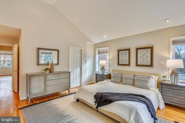 $1,160,000 | 5041 Westpath Terrace, Bethesda, MD 20816