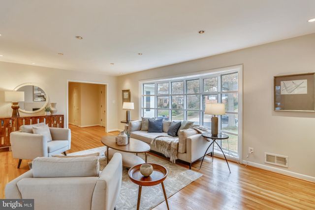 $1,160,000 | 5041 Westpath Terrace, Bethesda, MD 20816