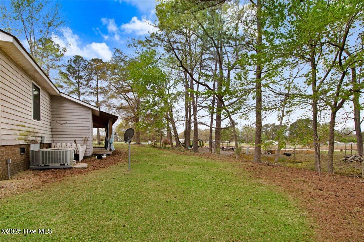 105 Macon Drive Beulaville, NC 28518 - Photo 5 of 24 05-105 Macon Dr-5