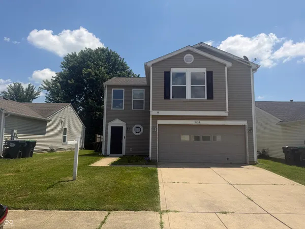$206,000 | 2525 Summerwood Lane, Greenwood, IN 46143