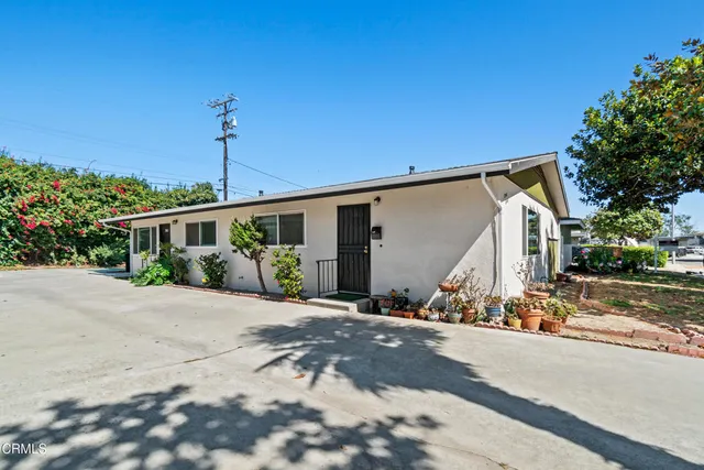 $985,000 | 3341-3345 Porter Lane, Ventura, CA 93003