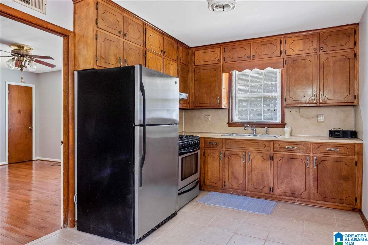 1232 Frances Street Leeds, AL 35094 - Photo 4 of 21